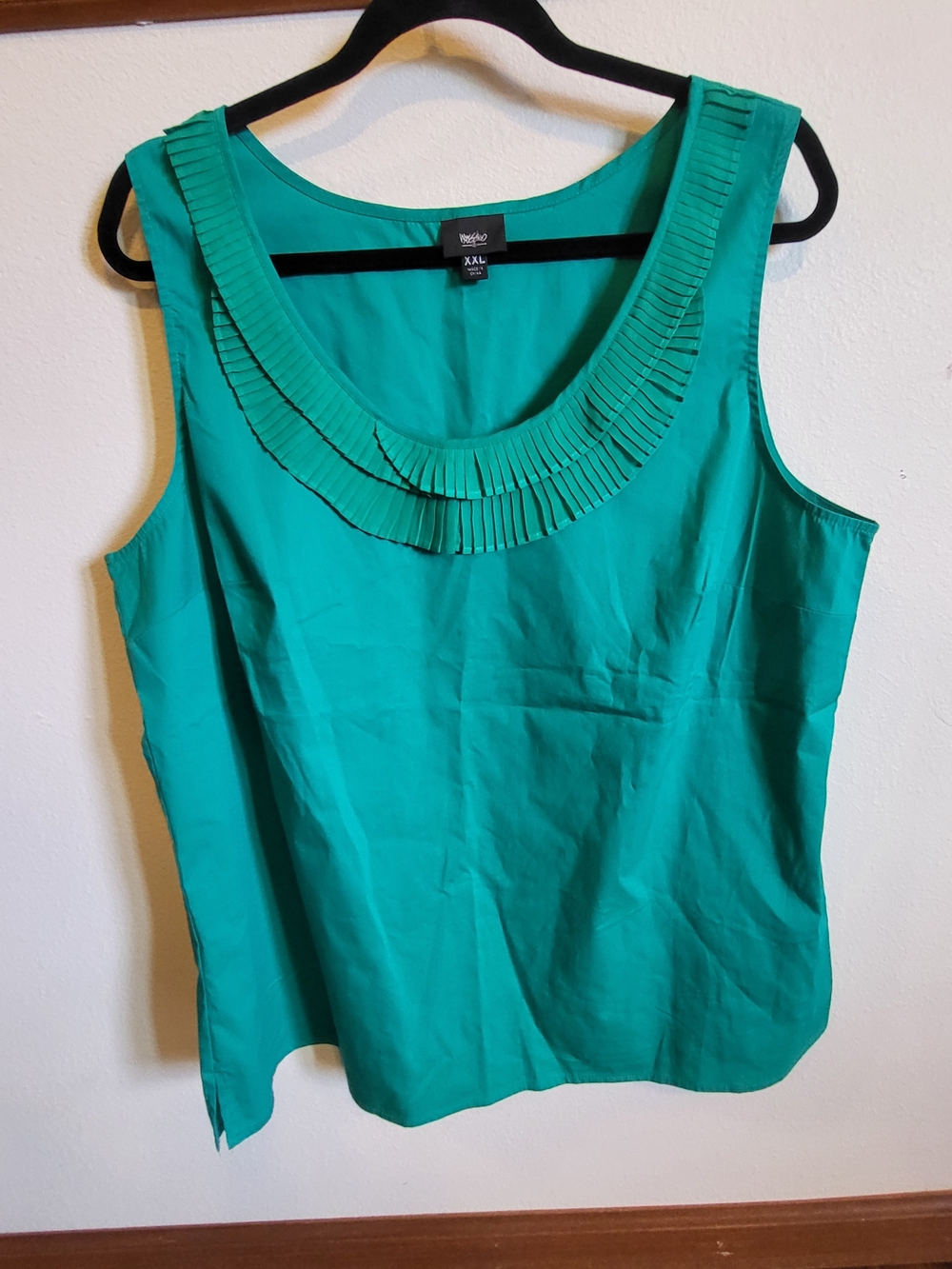 Massimo Emerald Pleated Scoop Neck Tank